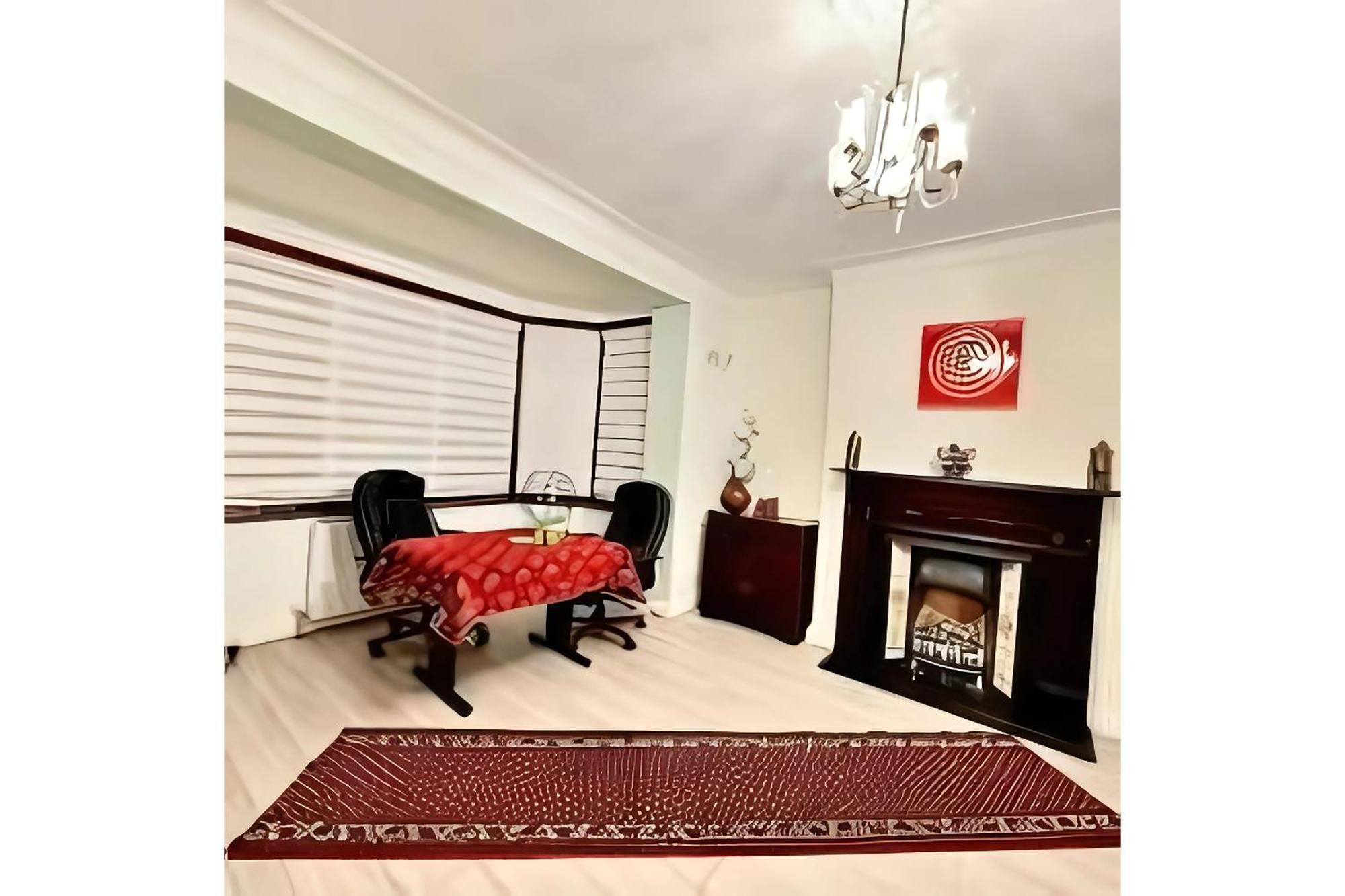 Beautiful Double En-Suite Room, Separate Entrance, Ilford, Central Line Gants Hill, Free Parking エクステリア 写真